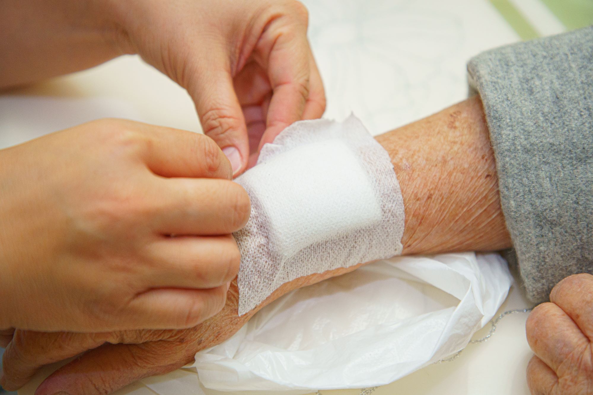 The latest innovations in wound care for elderly patients